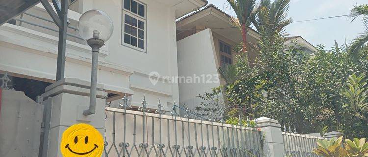 Dijual Cepat 
rumah 2 Lantai 
janur Elok Kelapa Gading Jakarta Utara 1