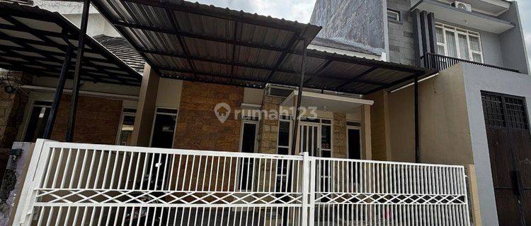 V1 Rumah Villa Minimalis Siap Huni Dekat Wisata di Junrejo Batu 1