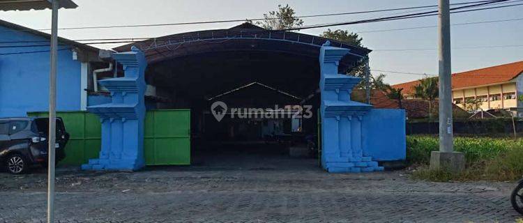 Pabrik di Ngabetan Cerme Gresik, Gresik 1