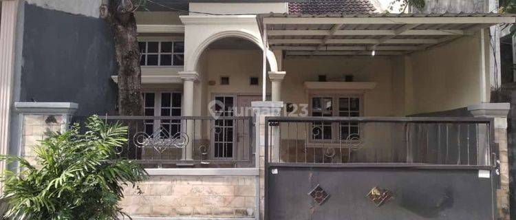 Dijual Rumah Taman Pondok Indah Wiyung Siap Huni 1