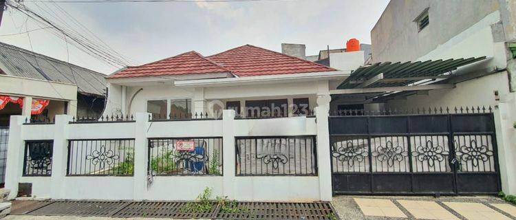 Murah Rumah Sudah Renovasi Kamar 4 Dekat Pim Jaksel 1