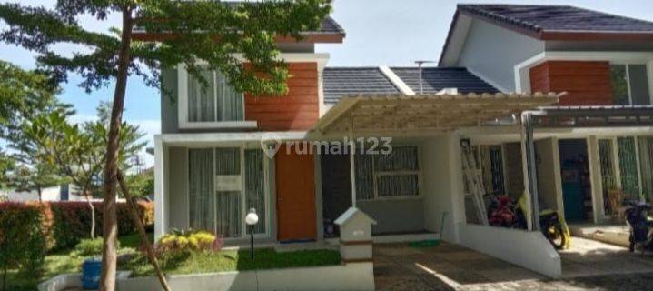 Rumah hook luas 209m2 graha taman bunga bsb 1