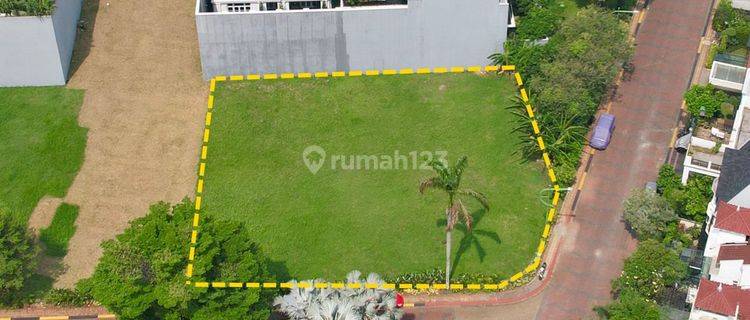 Tanah Posisi Hoek di Kavling Senayan Residence, Jakarta Selatan HGB 682 m² 1