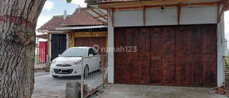 Rumah Usaha Posisi Hook Lokasi Nol Jalan Raya Kanigoro Blitar 1