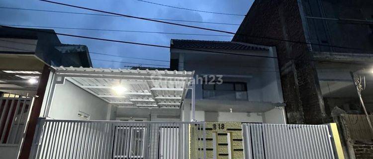 Dijual Cepat
termurah Rumah Cantik Siap Huni Di Gayungsari  1