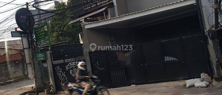 Sewakan Rumah 2 lantai bagus di Ciledug raya Ulujami  1