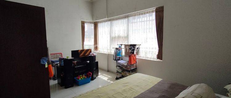 Ruko 2,5 Lantai Full Furnished di Sayap Leuwi Panjang Area Ramai 1