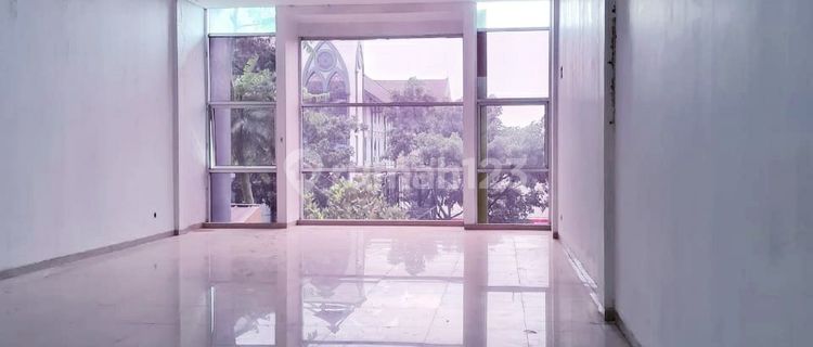 For Rent: Pasirkaliki Mainroad 3-Storey Shop House 1