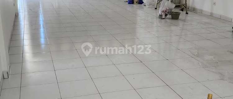Ruko Mekar Wangi Mainroad 3 Lantai Bandung 1