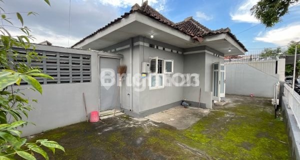 Sewa Rumah dan Ruang Usaha Cocok untuk Cafe Tengah Kota Solo 1