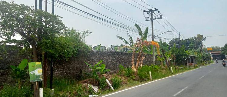 Tanah di Dekat Alun Alun Slawi Posisi Hook 1