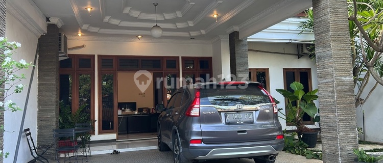 Rumah Halaman Luas  1