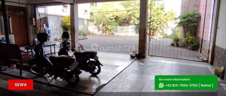 Ruang Usaha Tengah Kota Pinggir Jalan Ramai 1