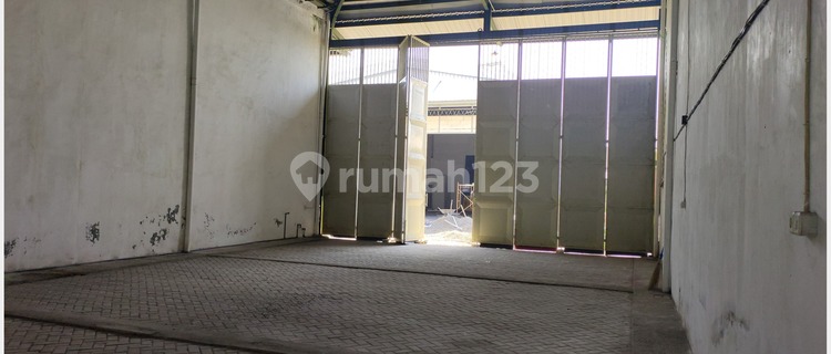 Gudang siap pakai di Gunung Anyar dekat tol zona industri akses kontainer 1