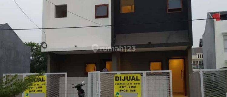 RUMAH NYAMAN 2 LANTAI DALAM KOMPLEK STRATEGIS  1