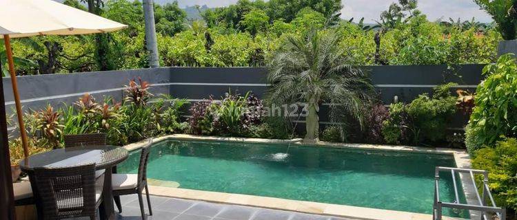 Villa Dengan Akaes Jalan Kaki Ke Pantai, Bagus Untuk Rumah Tinggal Atau Di Sewakan Kembali Atau Investasi 1