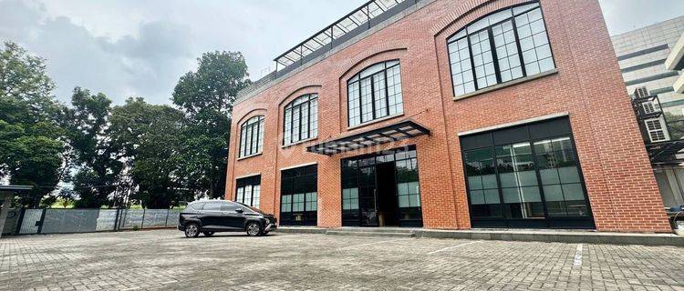 Modern Industrial Building 3 Storey + Rooftop in Setiabudi 1