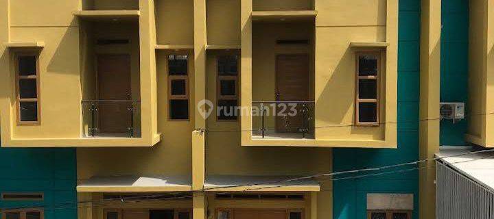 Dijual Rumah 2 Lantai Dekat Unhas Perintis 1