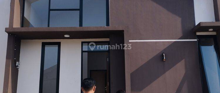 Rumah pojok SHM PBG READY balik nama di Tembalang 1