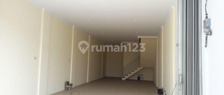 Ruko d angke jalan besar di jual bagus utk usaha apapun 1