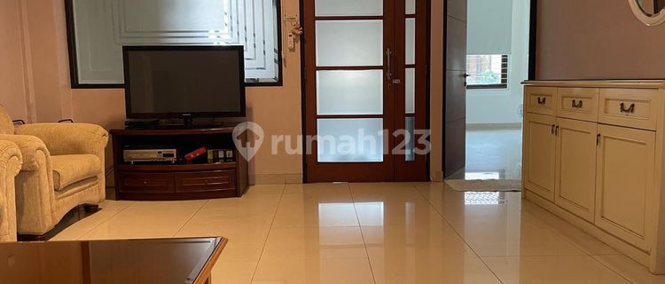 Muarakarang 3 Shop House 2 Floors Flood-Free Good Condition For Sale Cheap Ready to Occupy 1