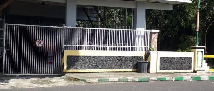 Hotel " Duko " Di Jantung Kota Pamekasan 1