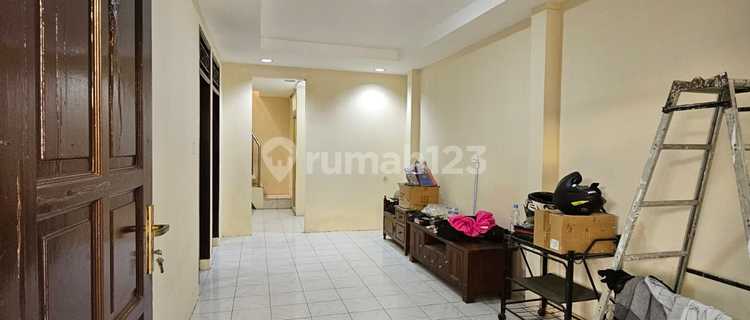 Disewakan, Rumah 2Lt Rapih Siap Huni Di Sunter Hijau  1