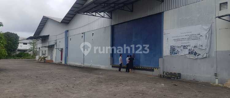 Di sewakan gudang siap pakai 3000m, sudah ada kantor 1