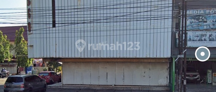 Corner Shop for Rent in the City Near Mall Mari 1