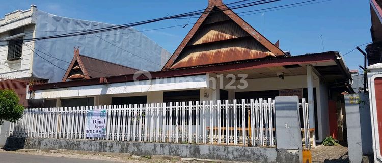Di Jual Murah Rumah Tua Jalan Titang 1