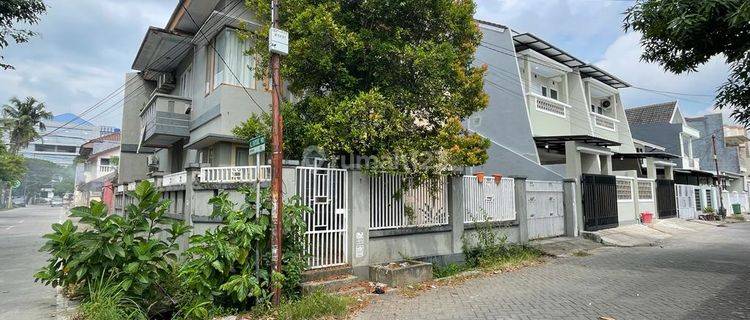 Di sewakan rumah dekat rumah sakit paramount full furnished  1