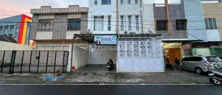 Di Jual Ruko 3 Lantai Cocok Untuk Usaha Dan Kantor 1