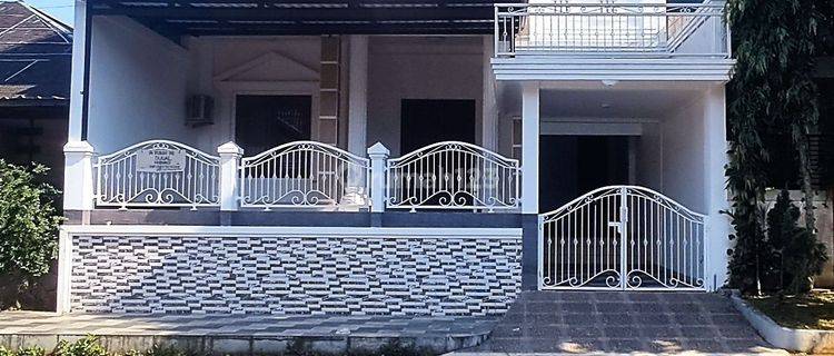 Jual Rumah 2.5 Lantai Di Pamoyanan Hijau Material Bagus 1