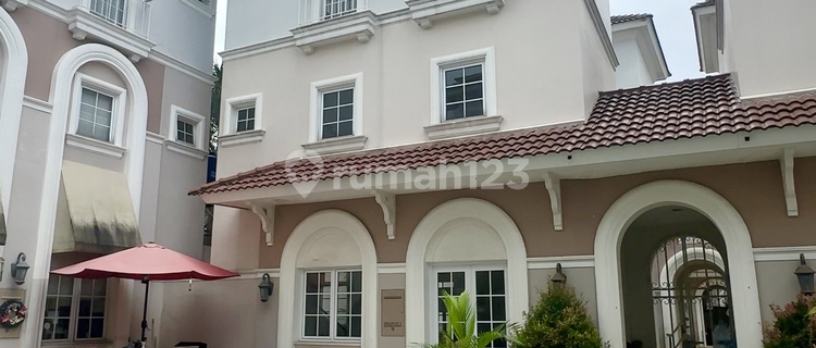 For Sale Alesha Vanya Park House BSD City 1