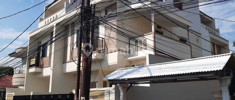 Dijual Rumah 2 Lantai Angsana Raya Duri Kepa Jakarta Barat 1