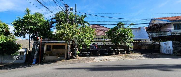 Rumah siap huni di gudang peluru tebet Jakarta Selatan  1