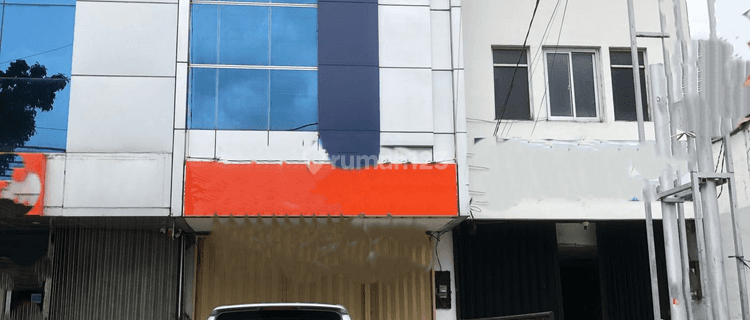 Ruko Dekat Dengan Pasar Kawasan Kebayoran Lama 1