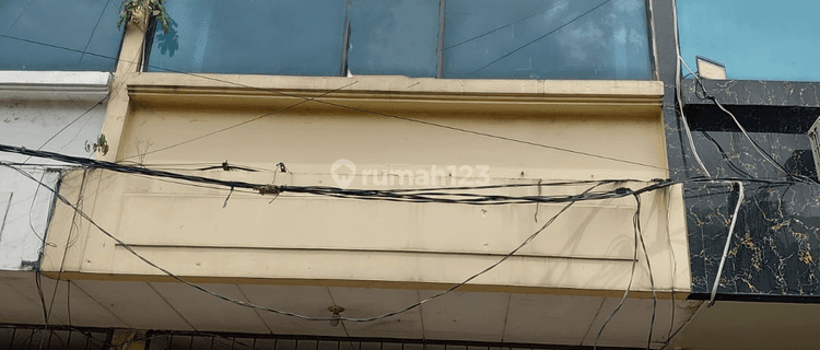 Ruko 3 Lantai Kawasan Srengseng Kembangan 1