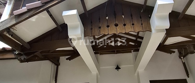 For Sale: Residential House with 8-Room Boarding House in West Pejaten Area, Furnished. 1