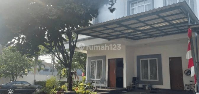 Rumah Mewah Hook Dalam Cluster Kawasan Panunggangan Barat 1