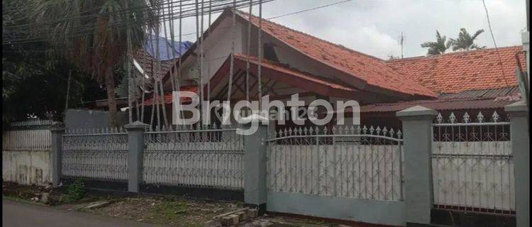 Rumah kemanggisan ilir lokasi strategis jakarta barat jakbar 1