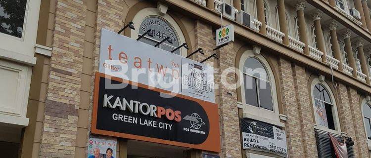 Ruko Green Lake City Sentra Niaga Boulevard 4.5m x 23m , 3.5 tingkat 1