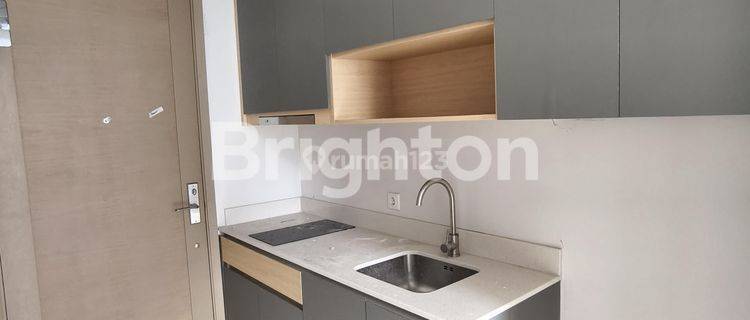 Apartemen Taman Anggrek Residence Studio Brand New Semi Furnish Lantai Tinggi 1