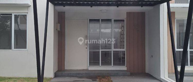 Disewakan Rumah 1lt + Mezzanine Sdh Ada Canopy, Floor Hal Blkng Aster Paramount Petals 1