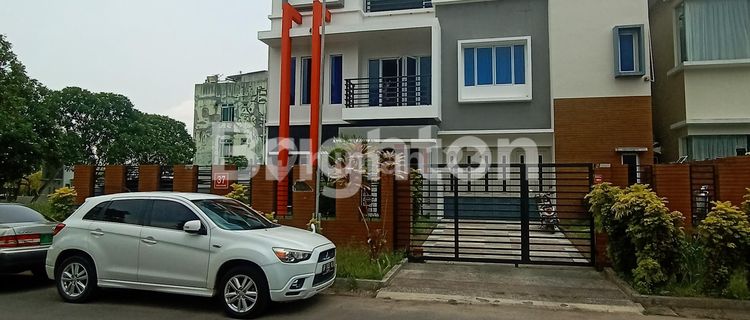 Luxury Fully Furnished House in Central Sukajadi Batam 1