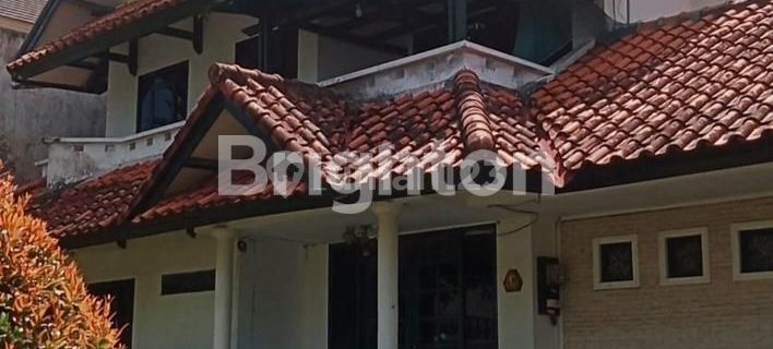 Rumah mewah sukajadi di kan dengan harga yang cukup murah / tahun nya 1