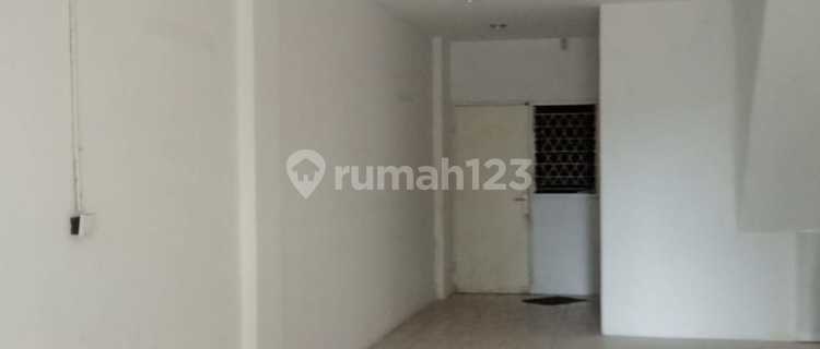 For Rent 3-Story Nice Shop House in Kembangan West Jakarta 1