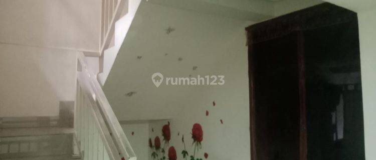 Rumah Tingkat, Furnish, Rapi Dijual Di Poris Indah, Tangerang 1