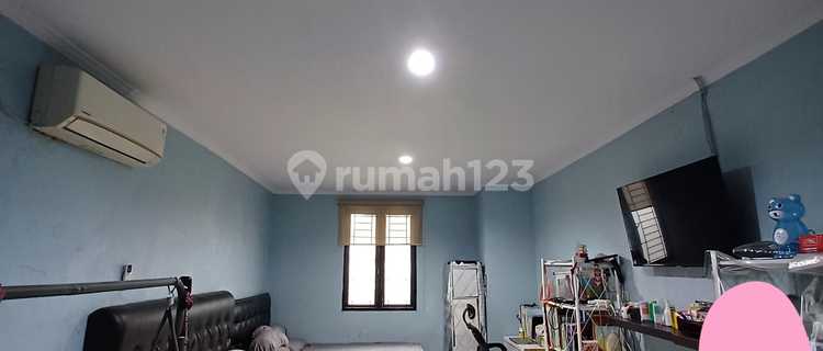 2-Story House, Neat, Ready to Occupy For Rent at Kav.Polri, Jelambar 1