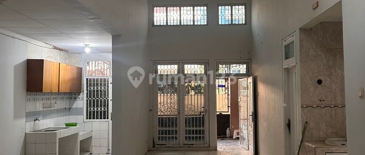 Ready-to-Occupy, Neat House for Rent in Citra Garden 5, Cengkareng 1